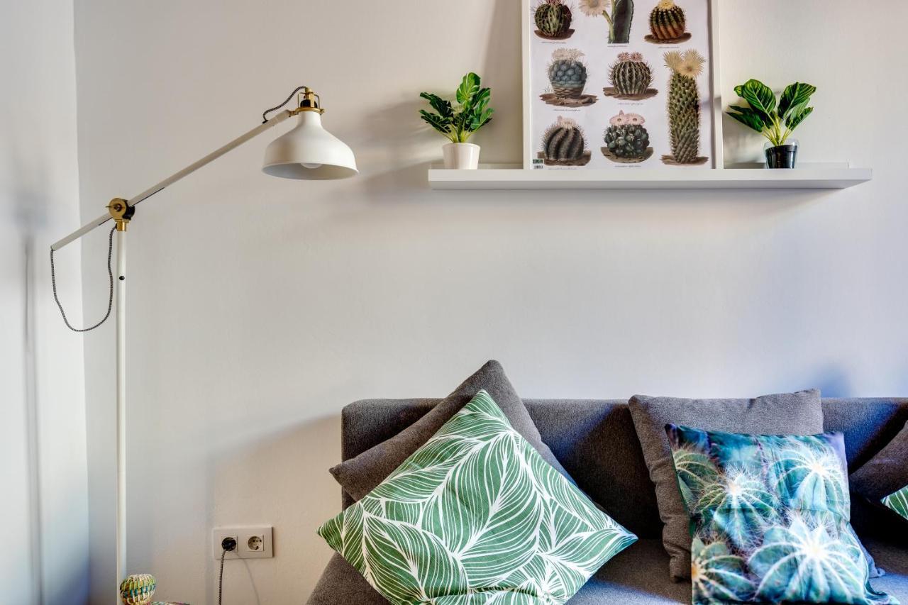 Charming & Convenient Apartment Near Plaza Espanya Barcelona Buitenkant foto