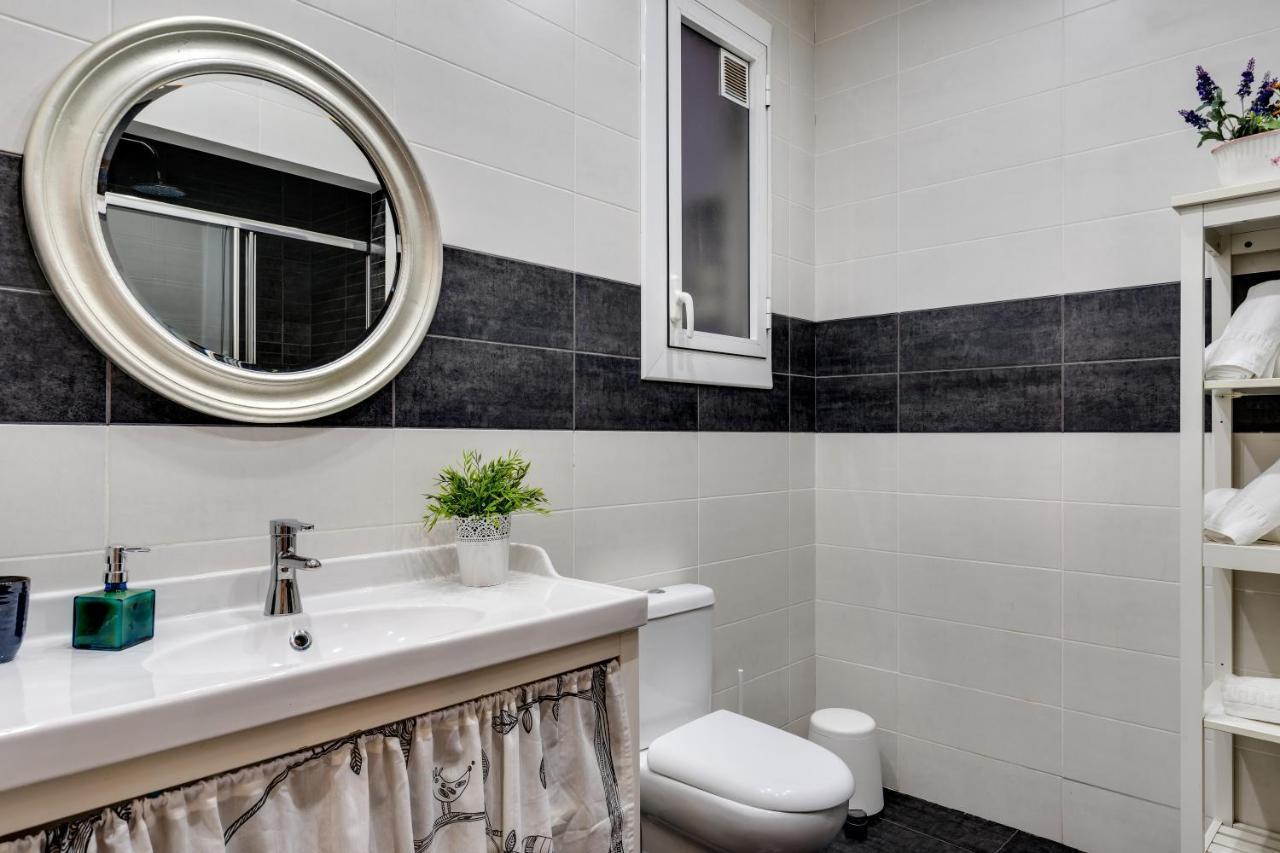 Charming & Convenient Apartment Near Plaza Espanya Barcelona Buitenkant foto