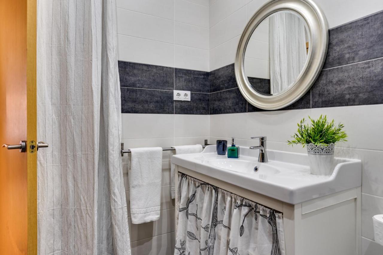Charming & Convenient Apartment Near Plaza Espanya Barcelona Buitenkant foto